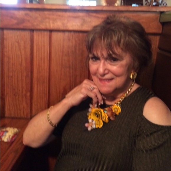 Meet your Posher, Phyllis - Picture 1 of 1